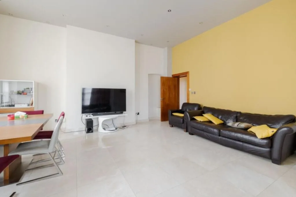4 bedroom apartment for rent