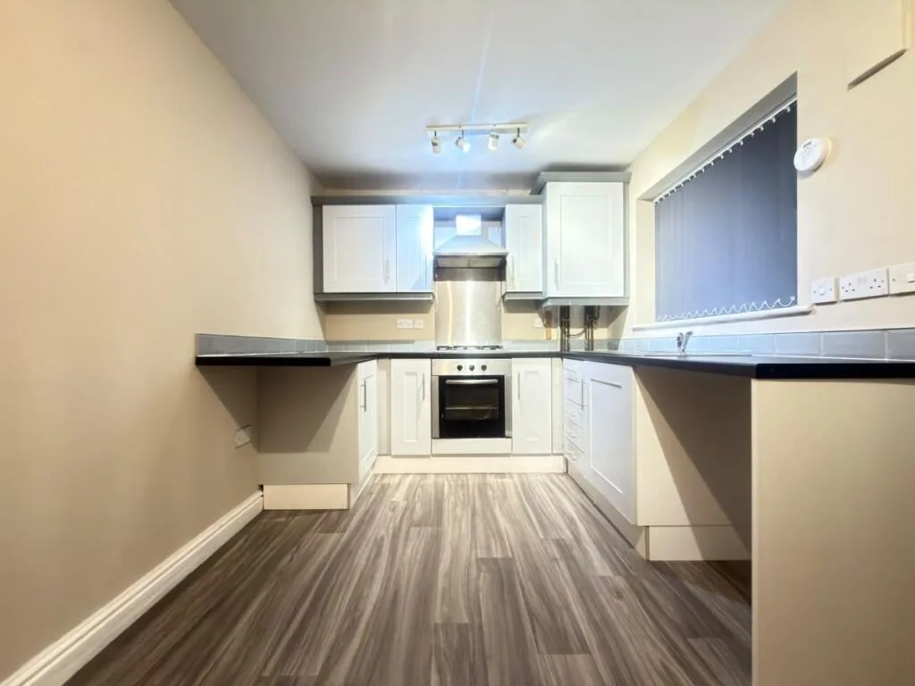 4 bedroom terraced house for rent