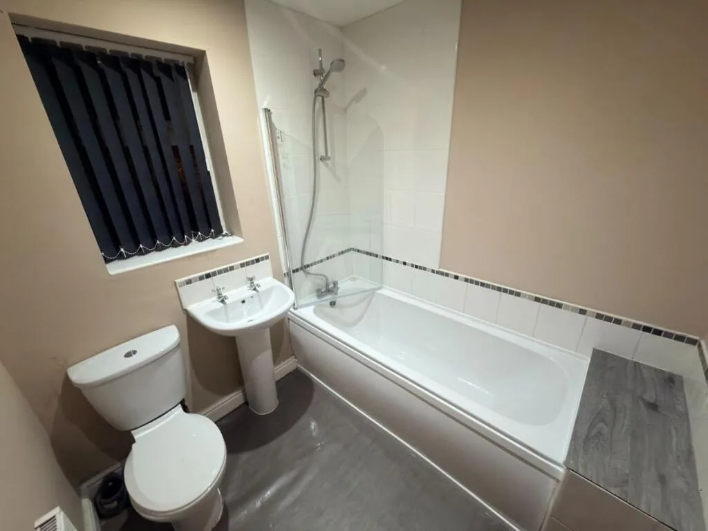 4 bedroom terraced house for rent