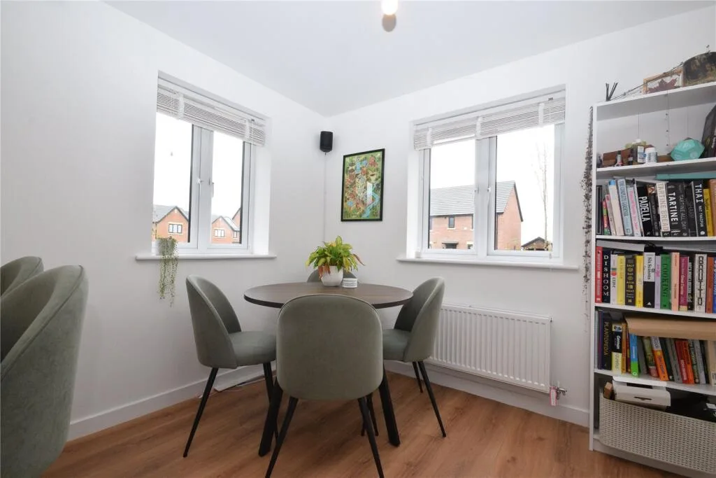 3 bedroom detached house for rent