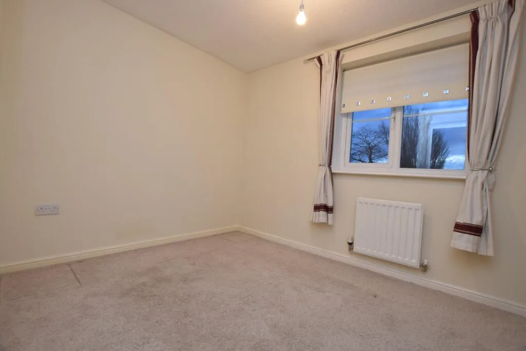 2 bedroom semi-detached house for rent