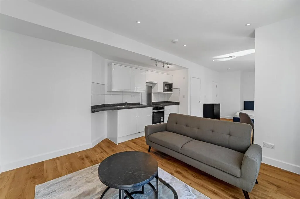 Studio apartment for rent