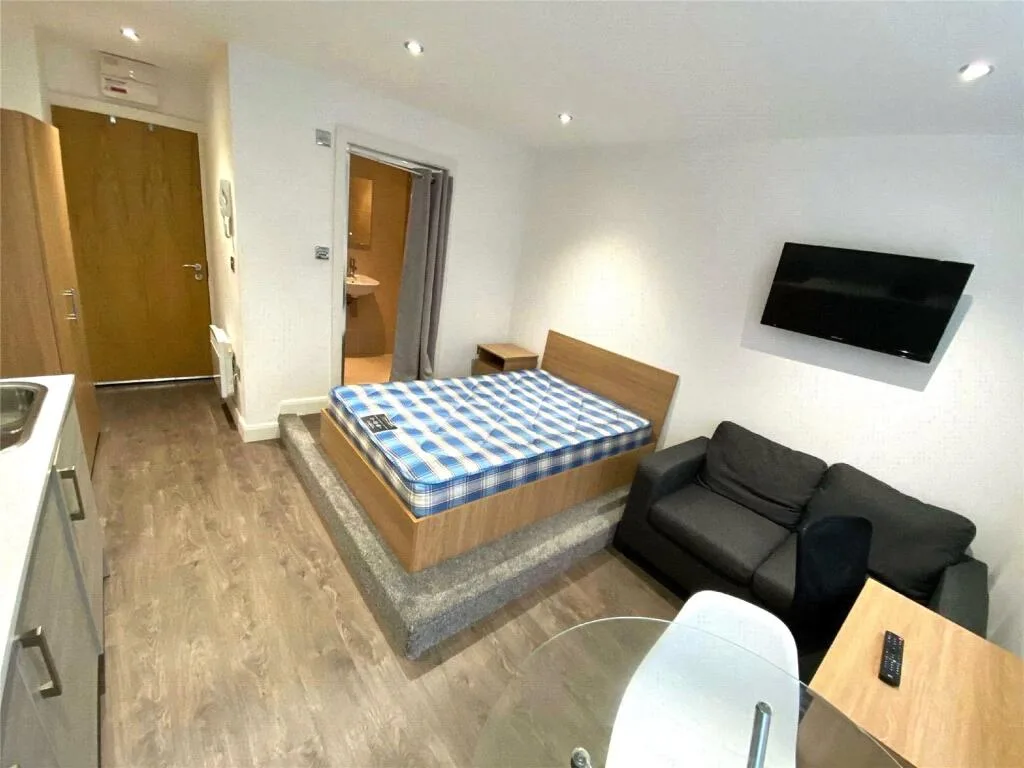 Studio apartment for rent