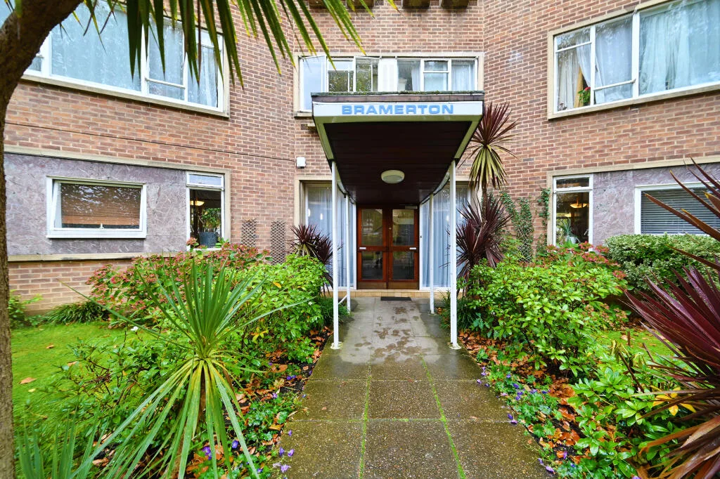 2 bedroom apartment for rent