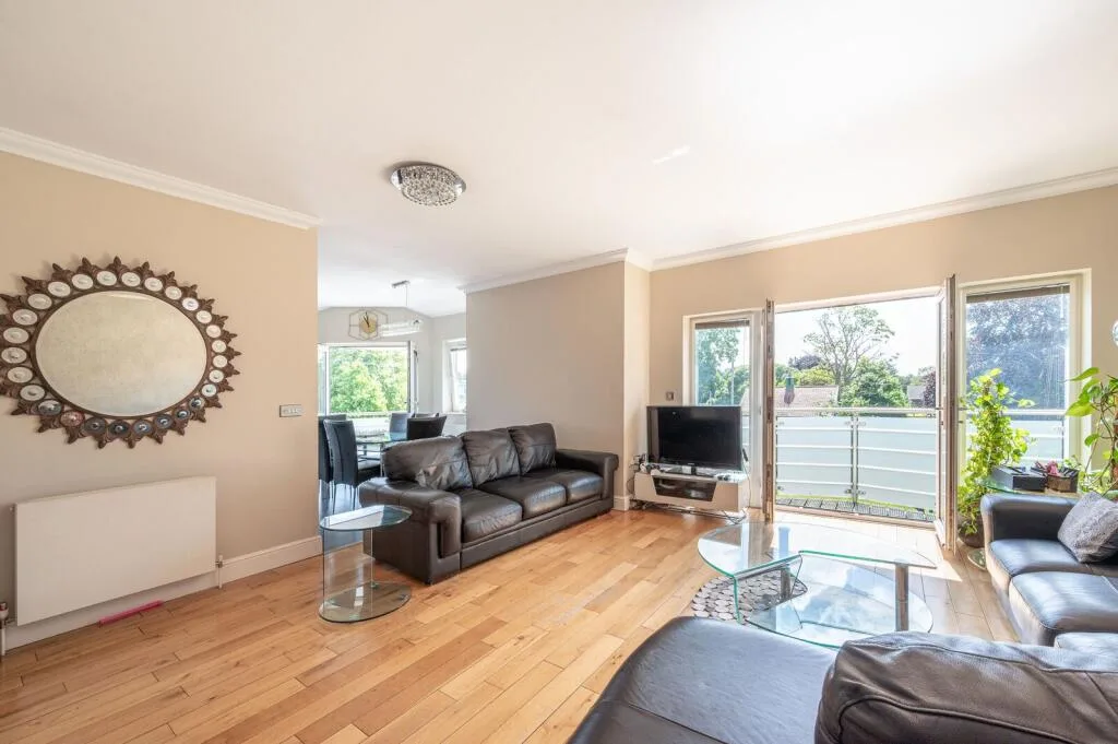 3 bedroom flat for rent