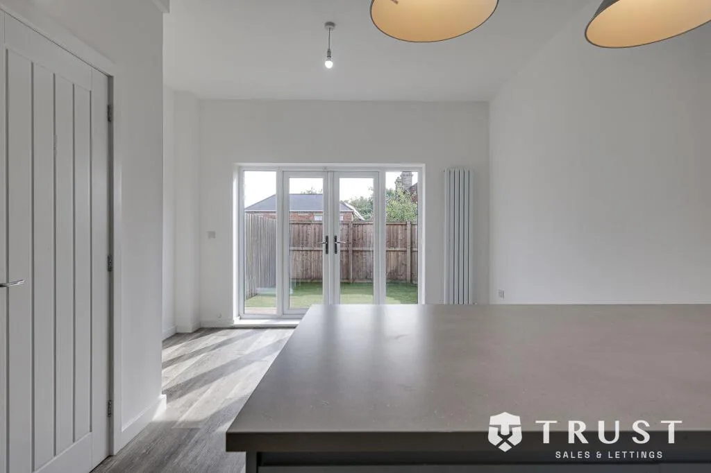 4 bedroom town house for rent