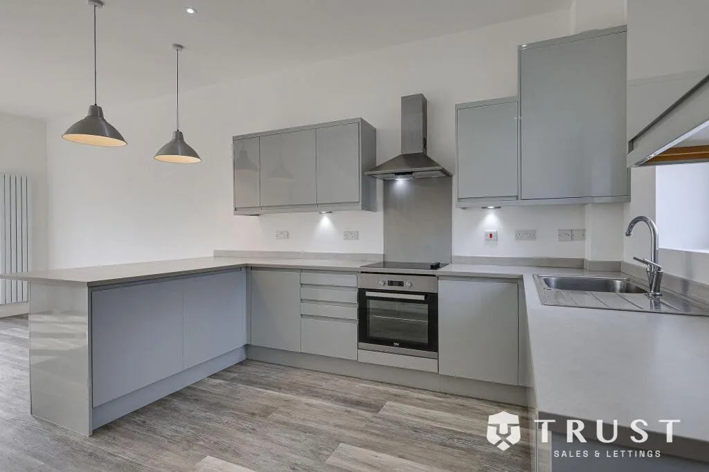 4 bedroom town house for rent