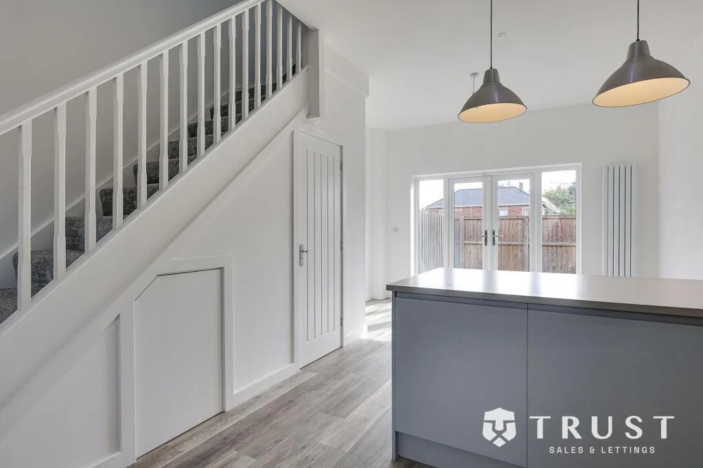 4 bedroom town house for rent