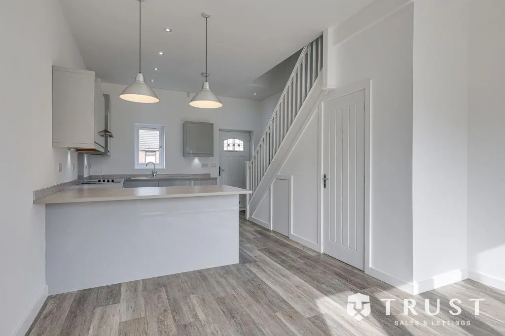 4 bedroom town house for rent