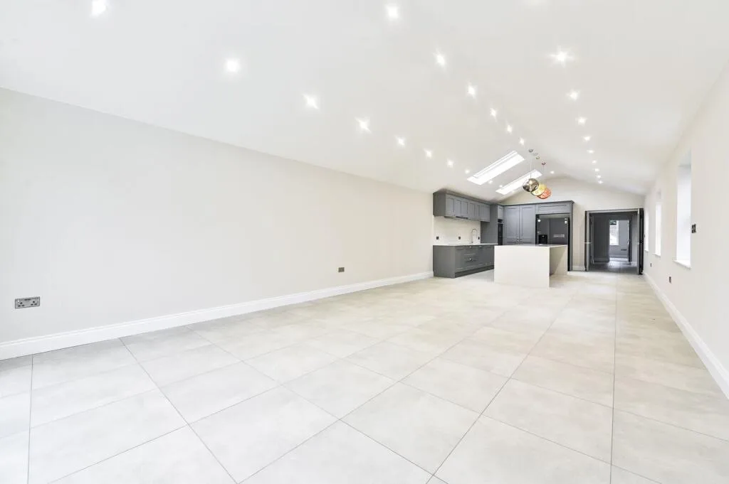 4 bedroom terraced house for rent