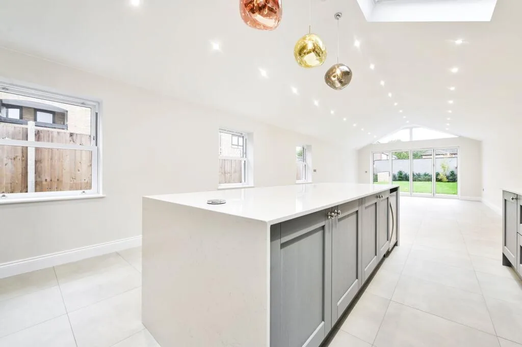 4 bedroom terraced house for rent