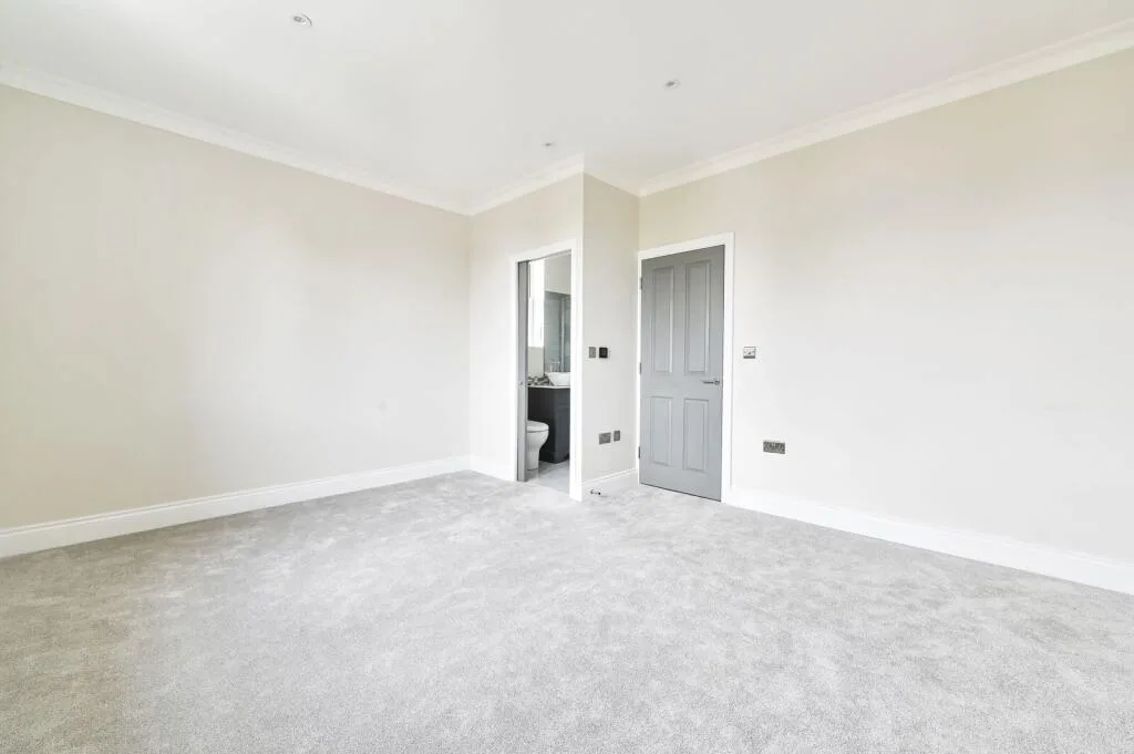 4 bedroom terraced house for rent