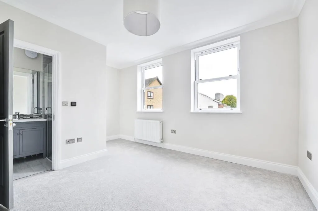 4 bedroom terraced house for rent