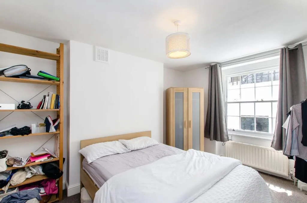 2 bedroom maisonette for rent