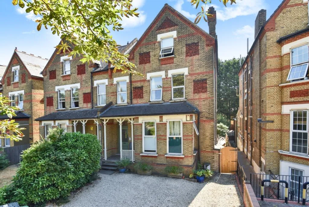 2 bedroom flat for rent