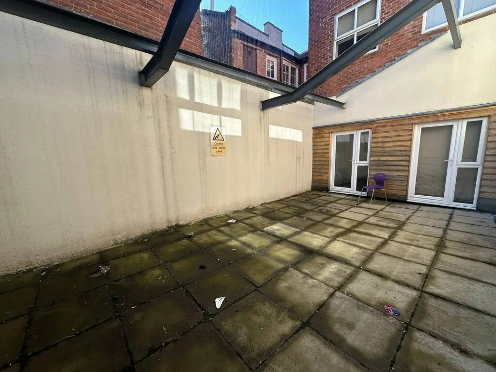Studio flat for rent