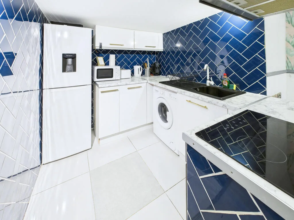 1 bedroom maisonette for rent