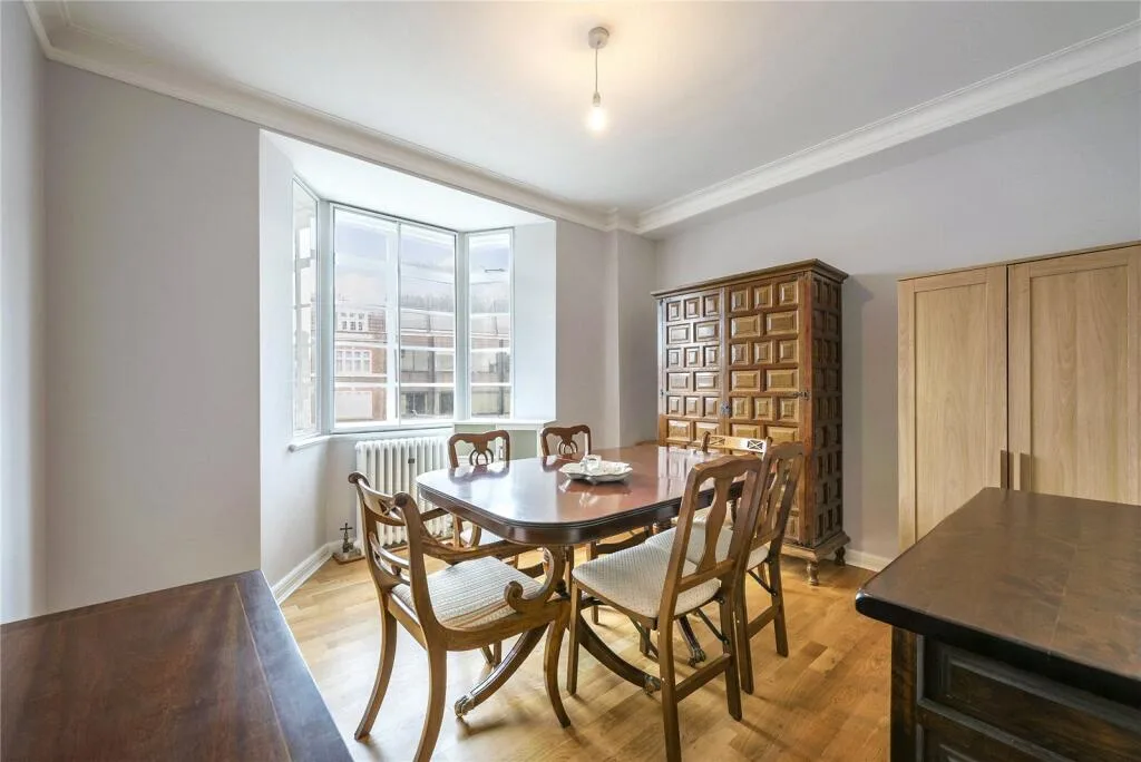 3 bedroom flat for rent