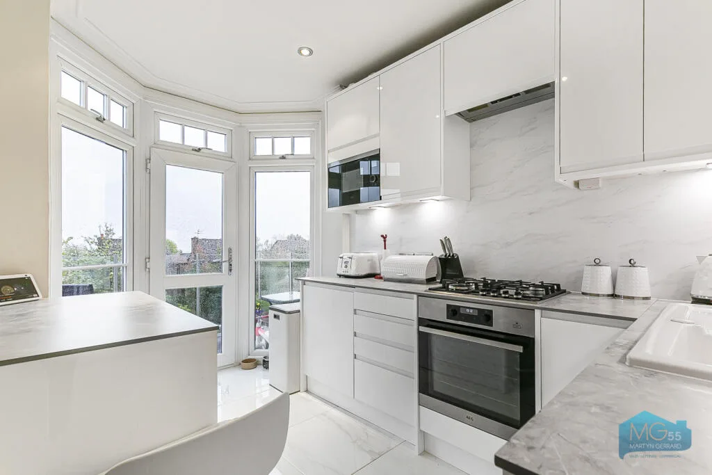 3 bedroom apartment for rent