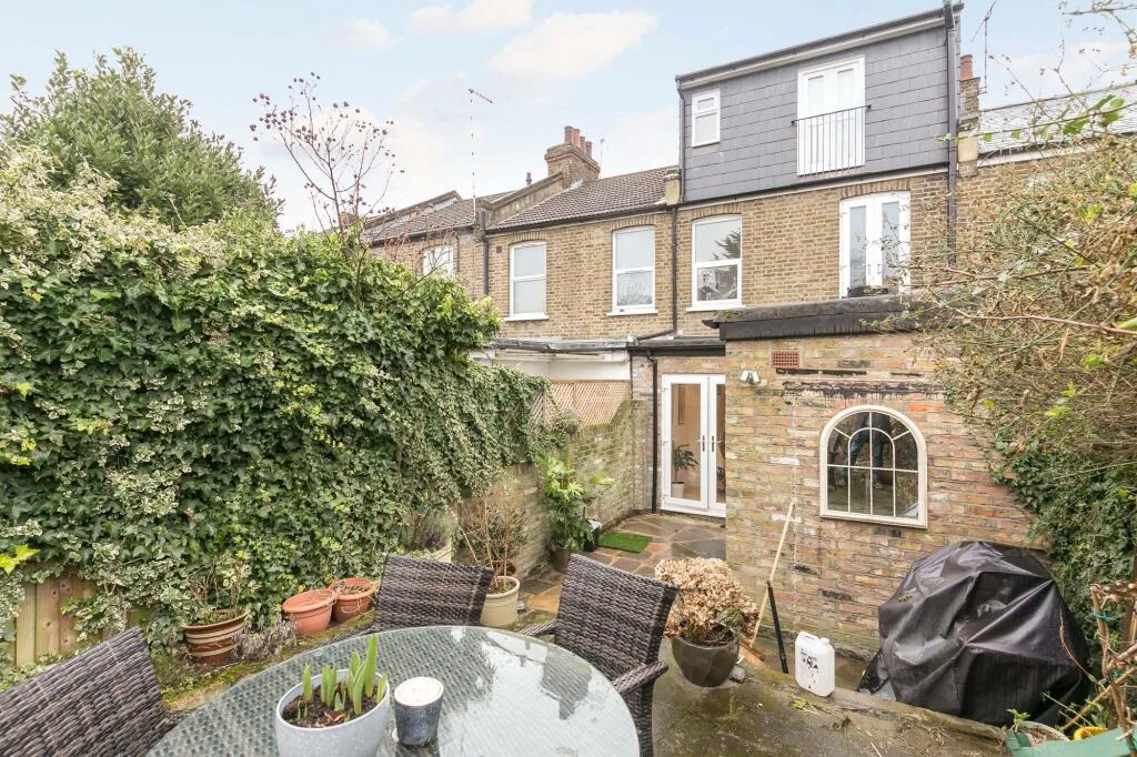3 bedroom terraced house for rent