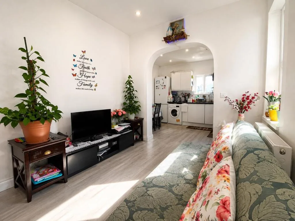 2 bedroom flat for rent
