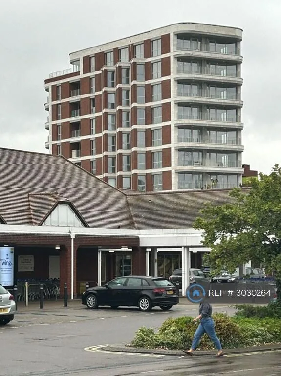 3 bedroom flat for rent