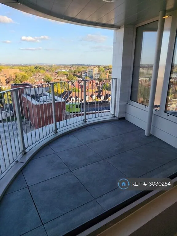3 bedroom flat for rent