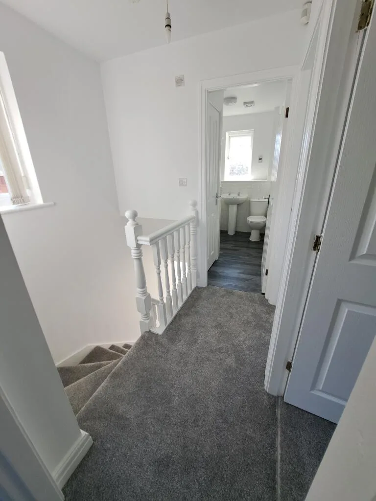 3 bedroom semi-detached house for rent