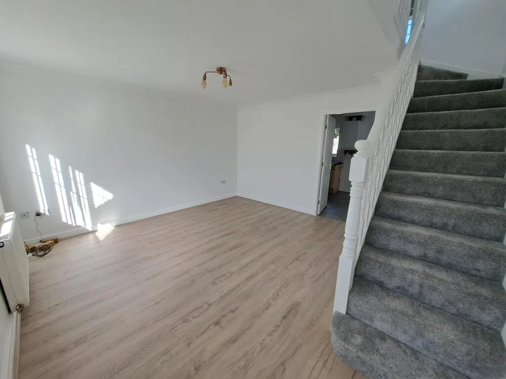 3 bedroom semi-detached house for rent