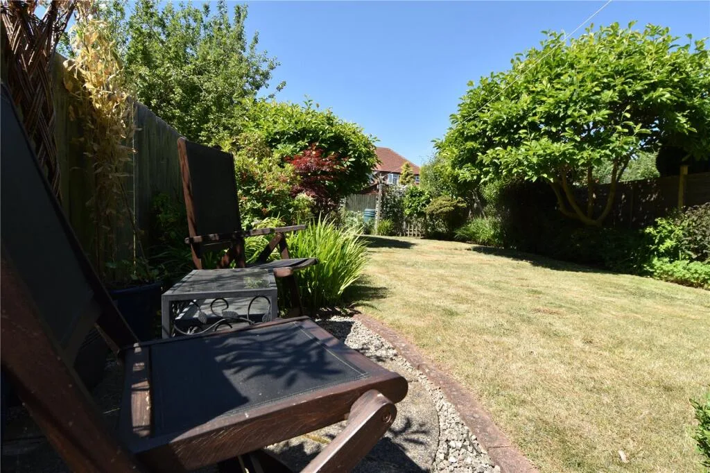 3 bedroom semi-detached house for rent