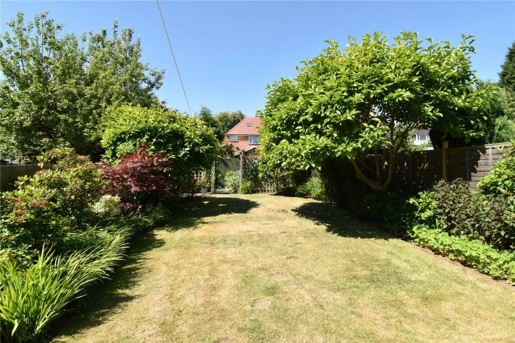 3 bedroom semi-detached house for rent