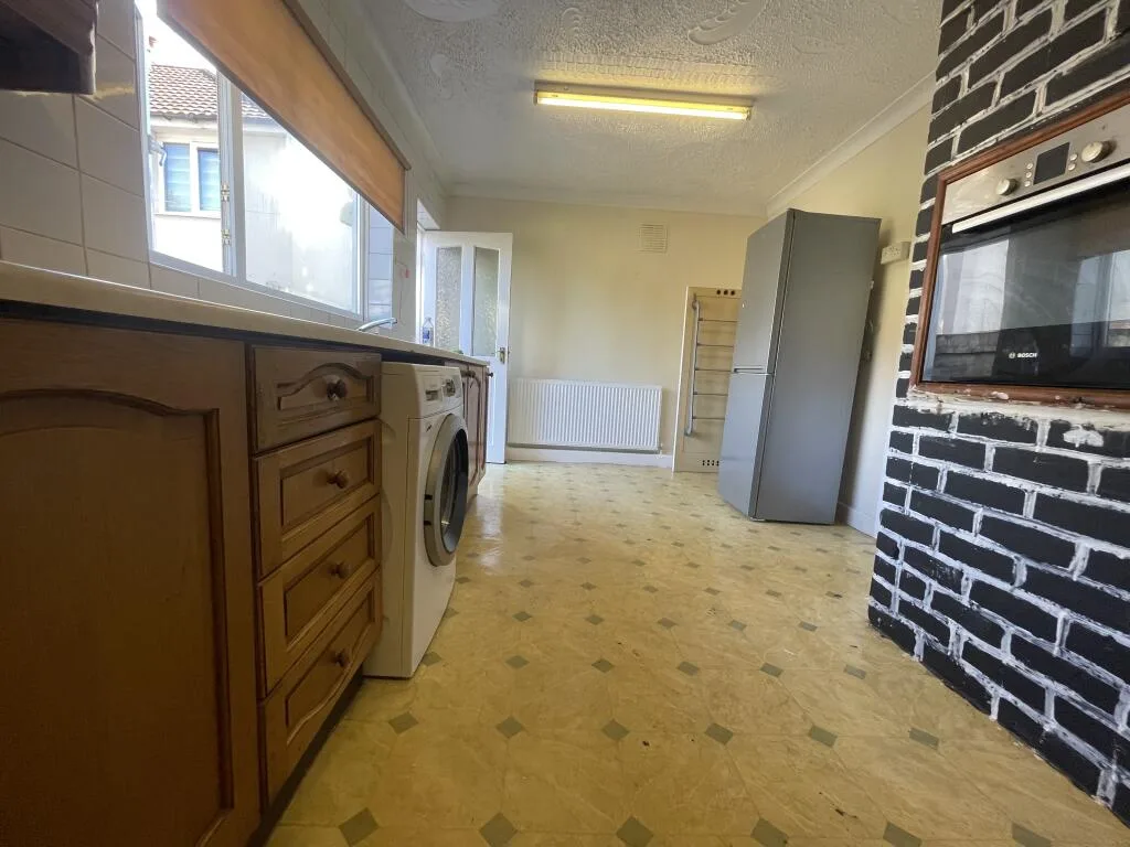 3 bedroom semi-detached house for rent