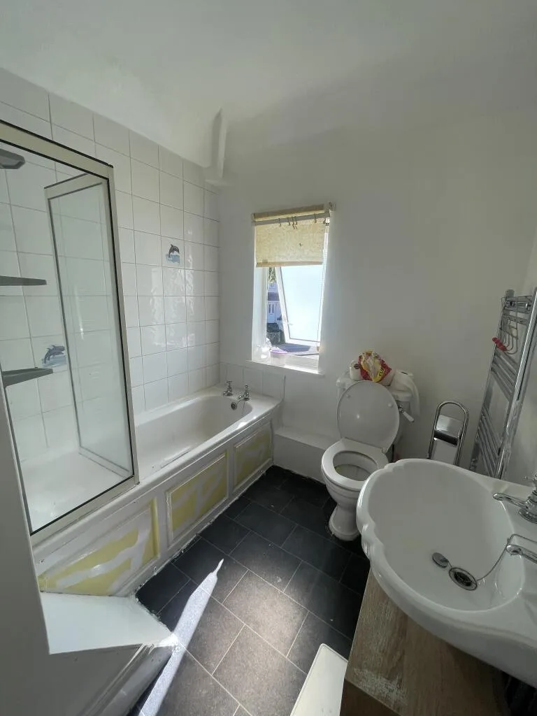 3 bedroom semi-detached house for rent