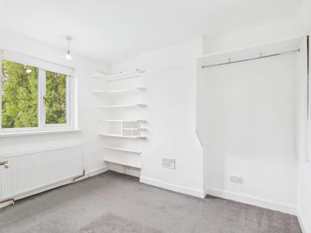 3 bedroom semi-detached house for rent