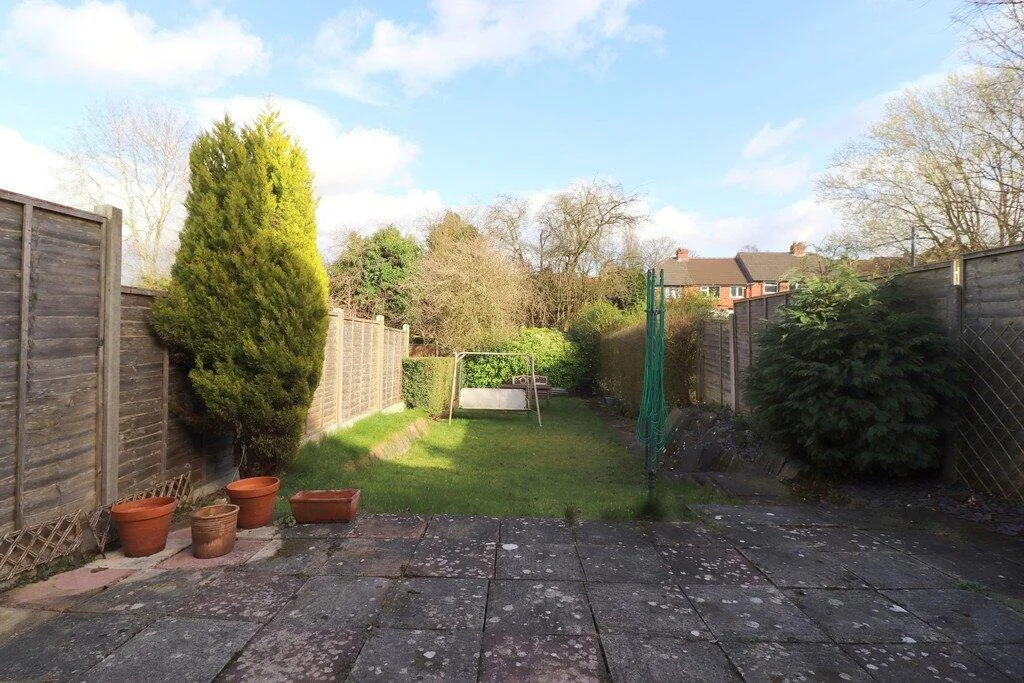 3 bedroom semi-detached house for rent