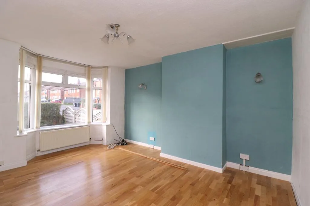 3 bedroom semi-detached house for rent