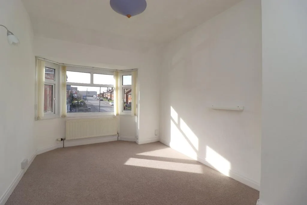 3 bedroom semi-detached house for rent