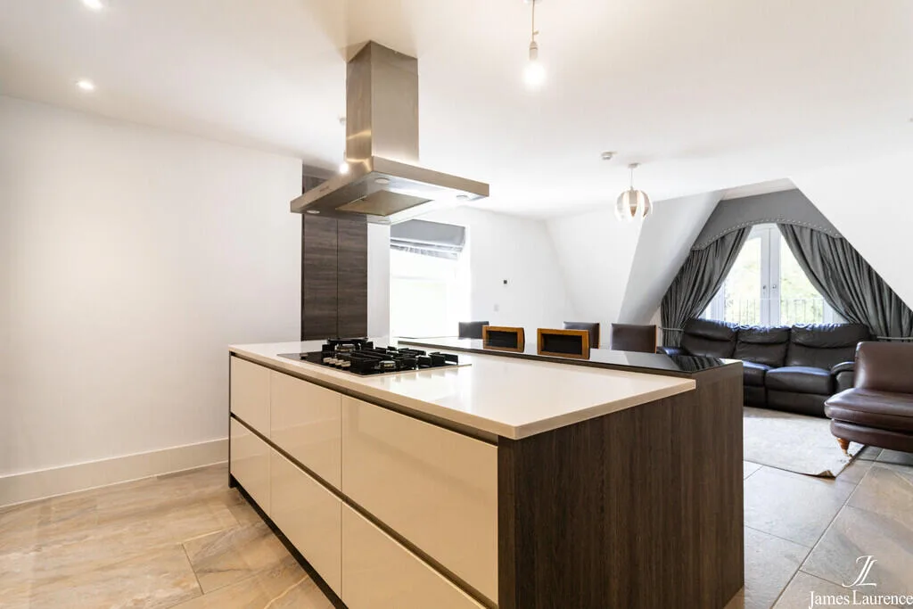 3 bedroom penthouse for rent