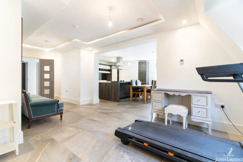 3 bedroom penthouse for rent