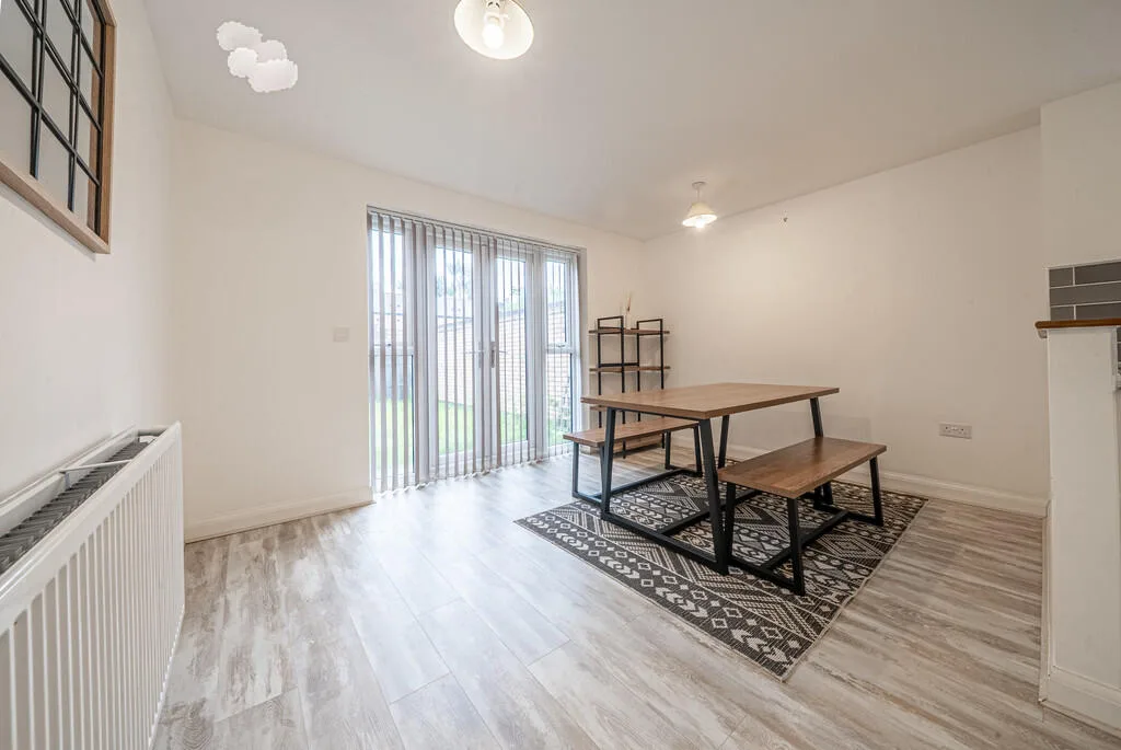 3 bedroom town house for rent