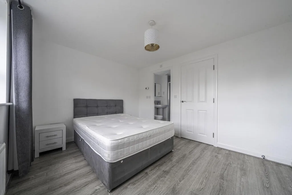 3 bedroom town house for rent