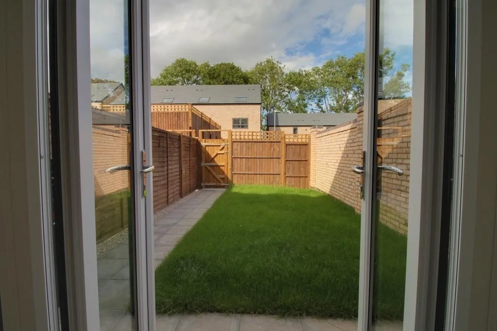 3 bedroom town house for rent