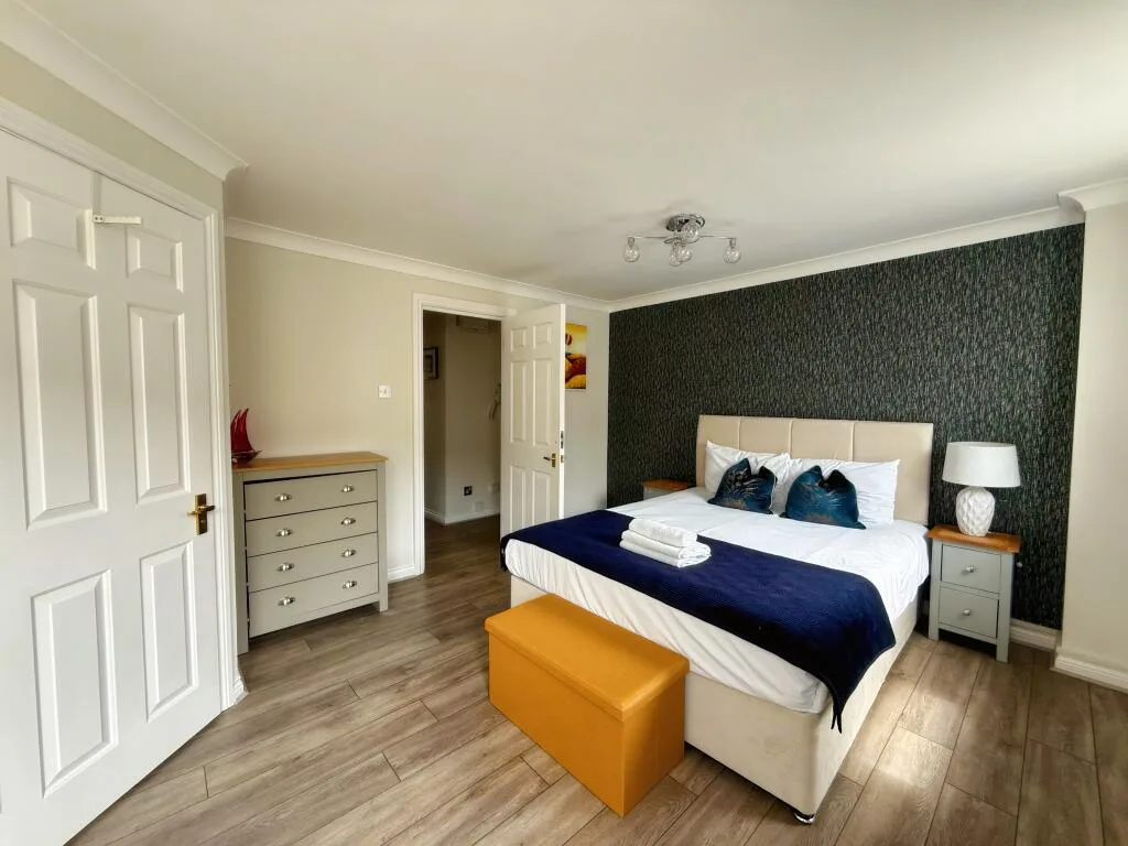 3 bedroom flat for rent