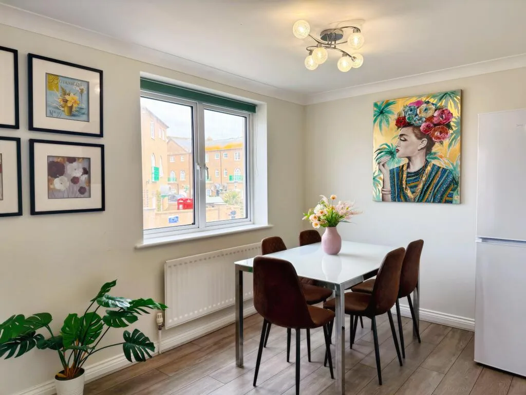 3 bedroom flat for rent