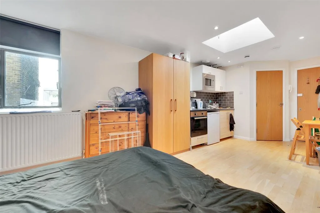 Studio apartment for rent