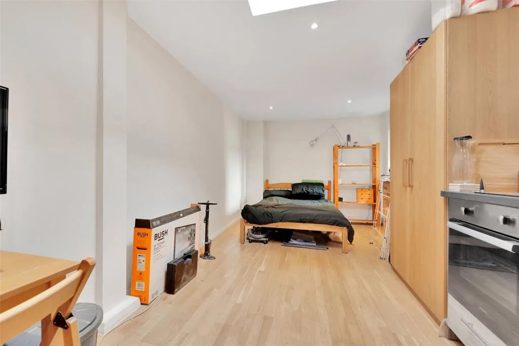Studio apartment for rent