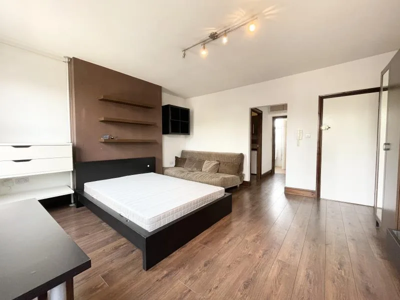 Studio apartment for rent