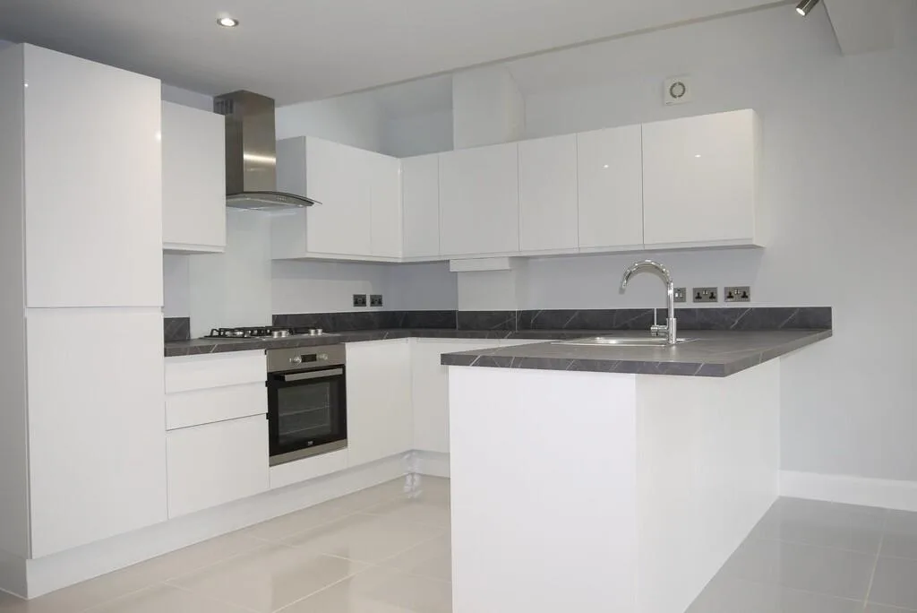 2 bedroom ground floor flat for rent