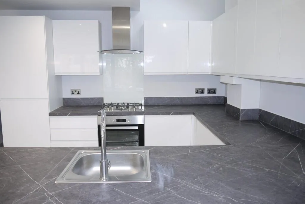 2 bedroom ground floor flat for rent