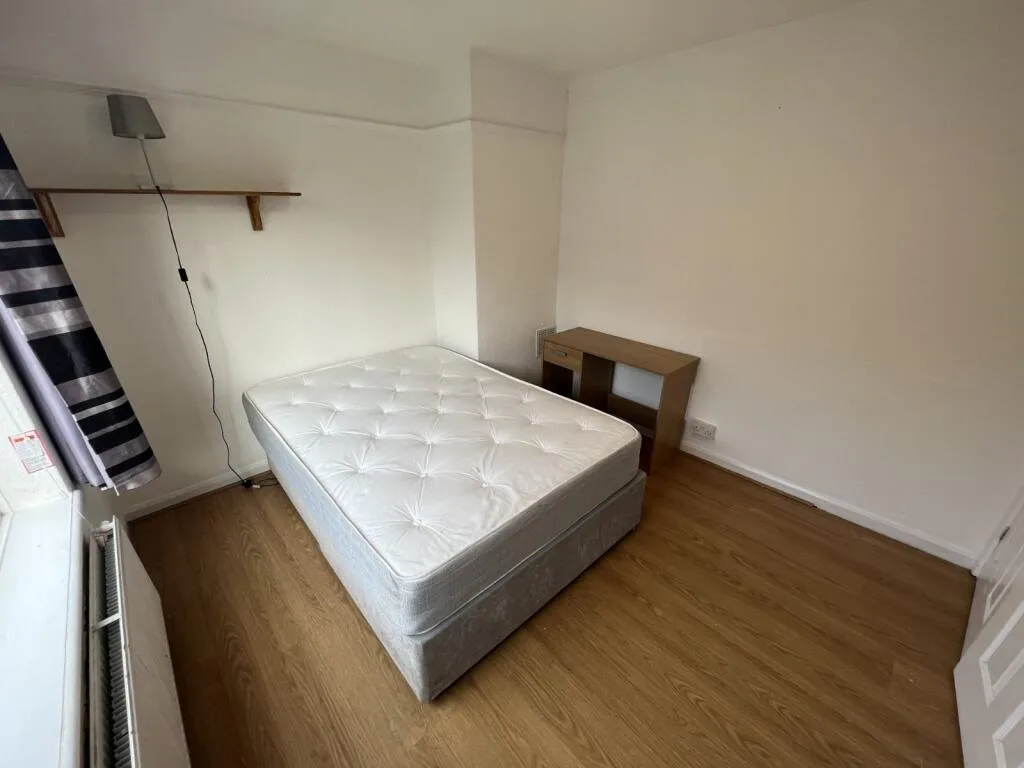4 bedroom terraced house for rent